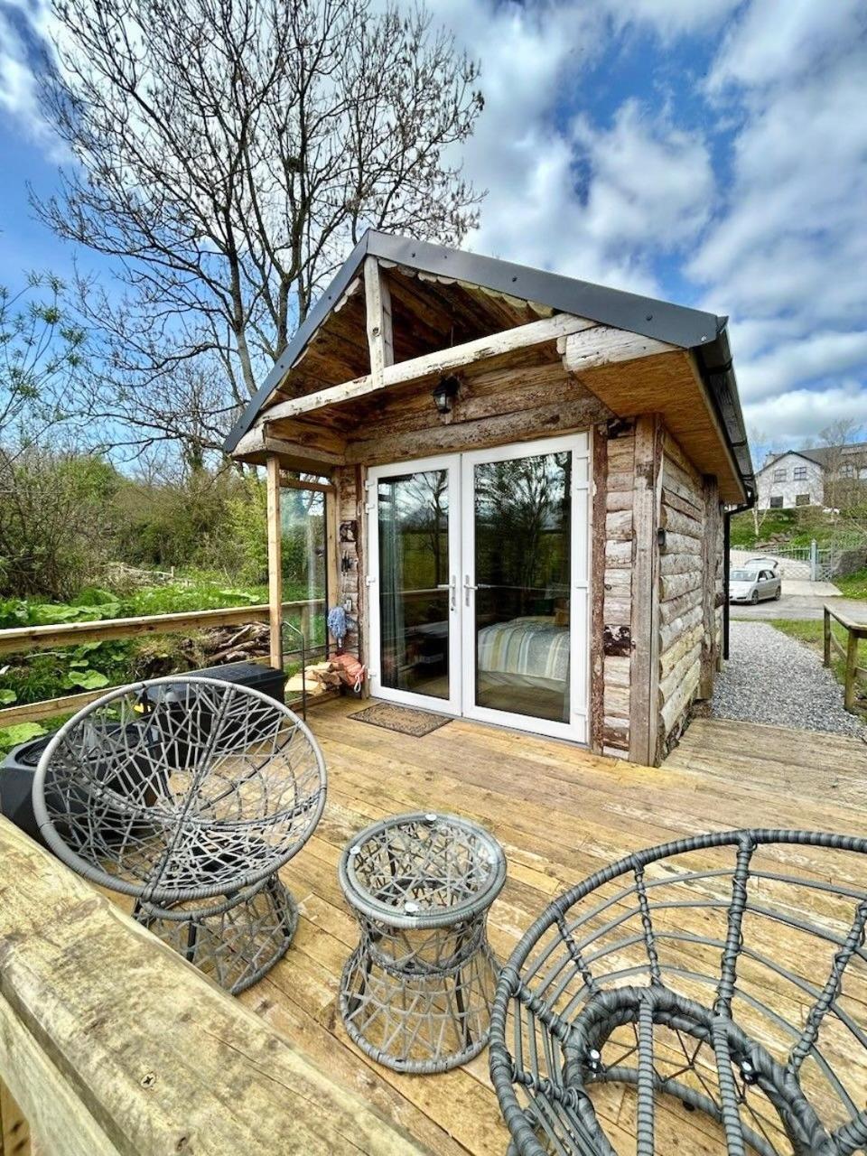 Riverside Cabin Limerick Junction エクステリア 写真